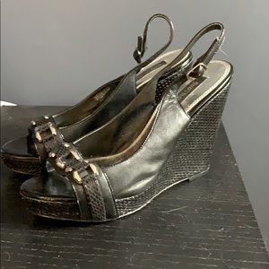 Open toed platform Shoes